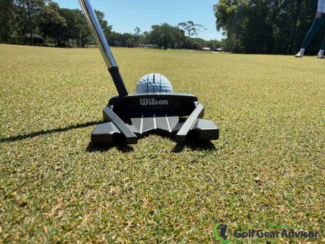 Wilson Infinite Buckingham Putter Lined Up To The Hole Wilson Infinite Buckingham Putter Lined Up To The Hole